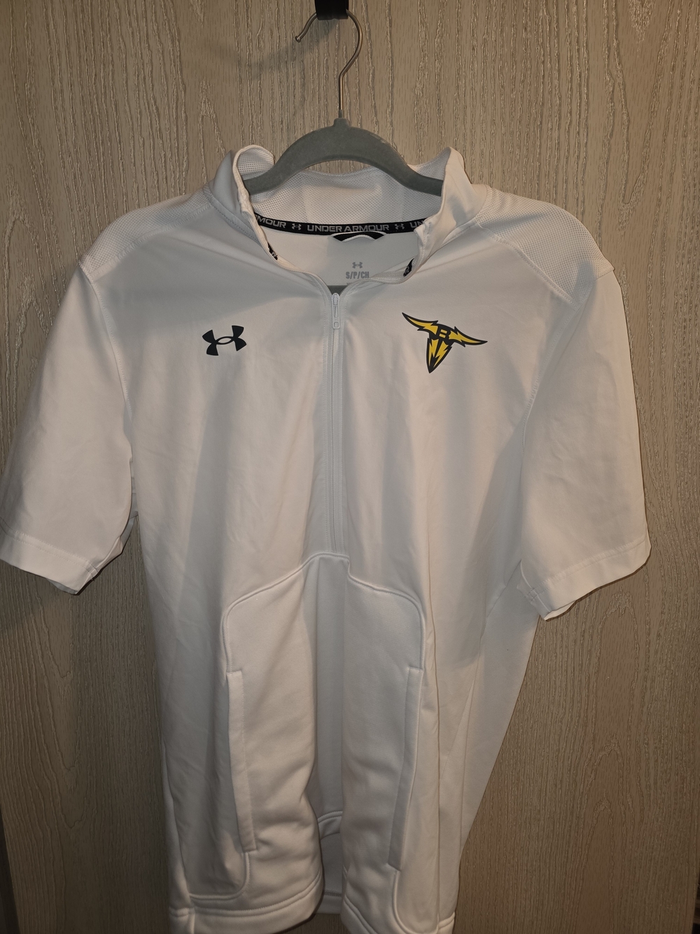 FINAL PRICE! Under Armour Men’s White Short-Sleeve Zip Performance Shirt